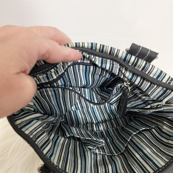 Sisters by Longaberger Mini Striped Bucket Purse - Picture 7 of 12